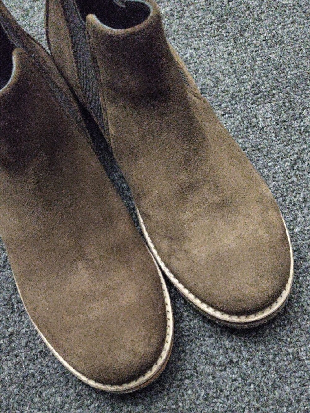 Bos. & Co. Brown Suede Chelsea Ankle Boots/ Booties - Picture 4 of 13